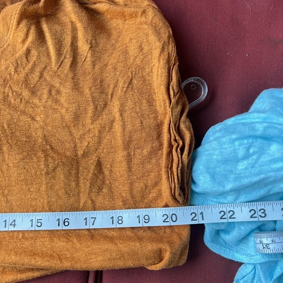 Two 100 % Linen Muscle Tee Wrap Front lot - Picture 6 of 7